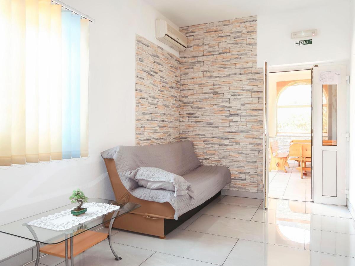 Apartment Golic - Kbg300 By Interhome Цезарица Екстериор снимка